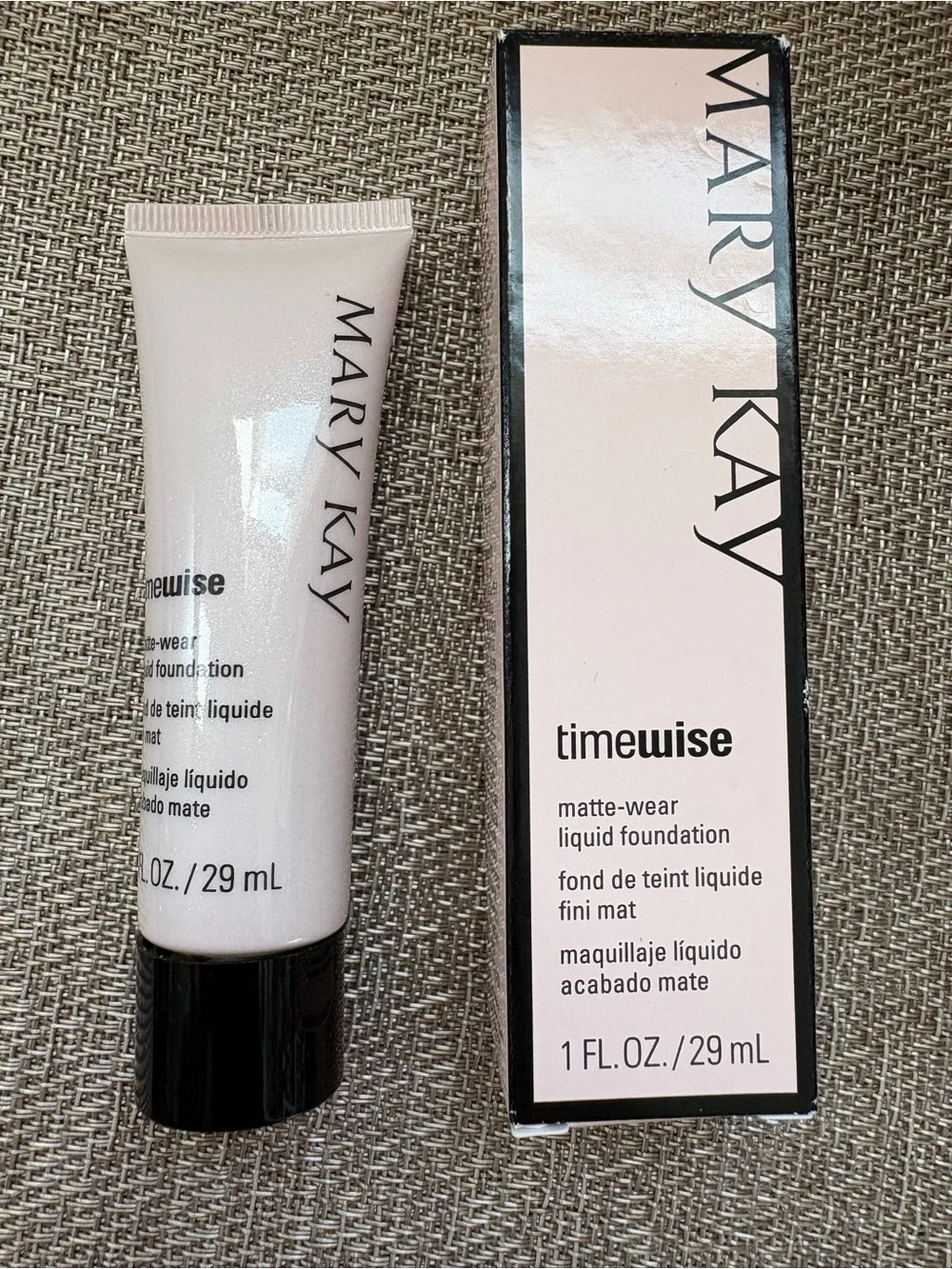 Mary Kay Timewise Matte-Wear Liquid Foundation Ivory 5 (038754) New In Box